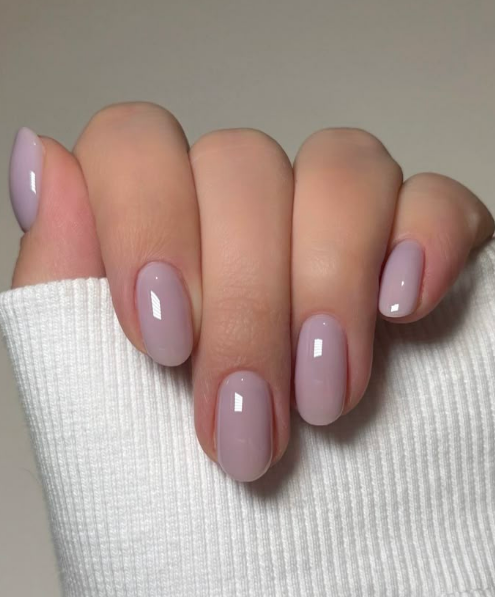 Short and Rounded Nails